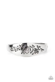 Fond of Florals - silver