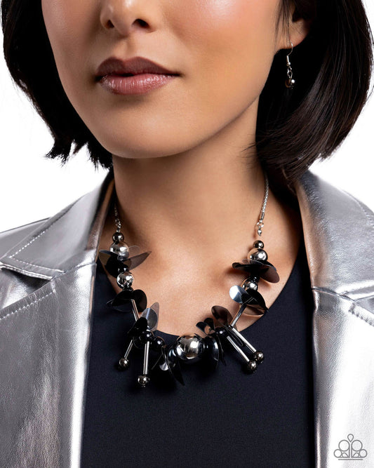 Streamlined Sequins - black