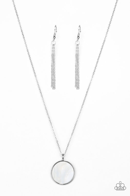 Shimmering Seashores - White